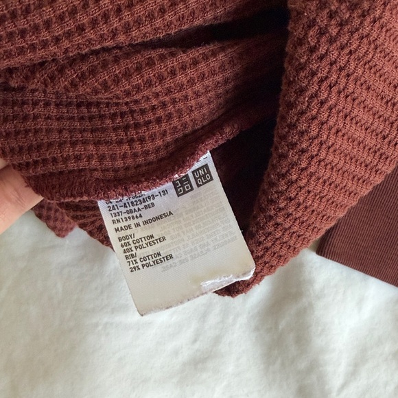 Uniqlo Rust Waffle Knit Long Sleeve Sweater - Picture 4 of 5